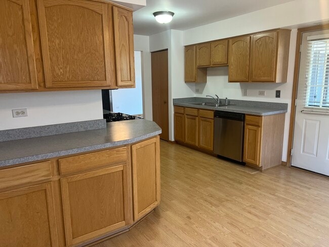 Building Photo - 11110 E Cove Cir