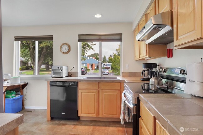 Building Photo - Beautiful 3-Condo in Lakewood – Apply Today!