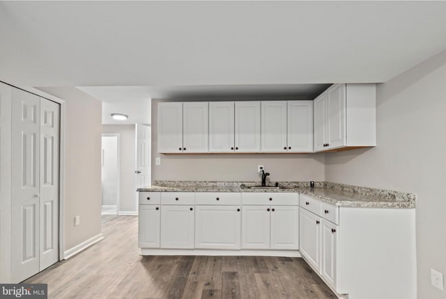 Building Photo - 328 Moseby Ct