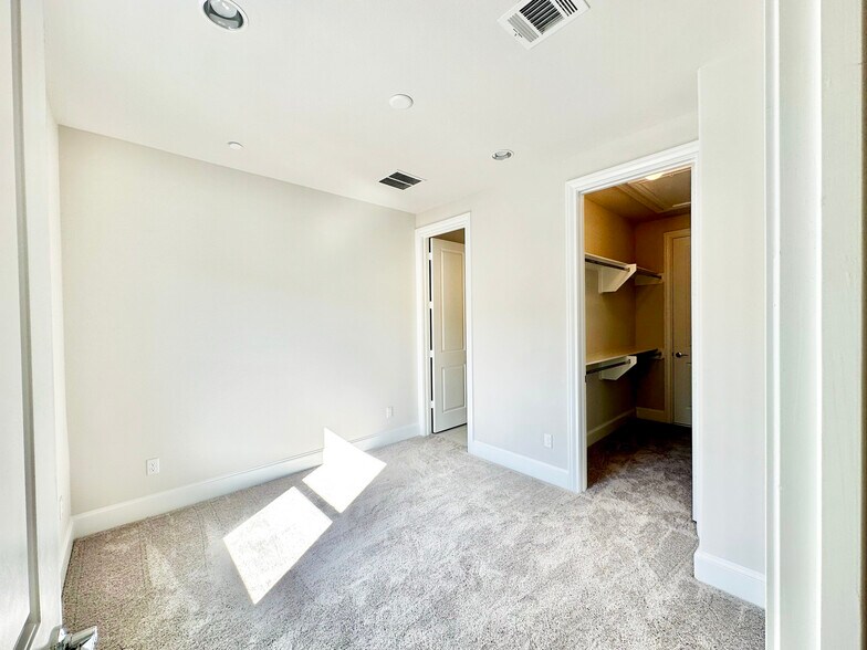 2nd Bedroom - 809 Bringhurst St
