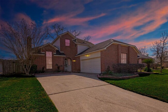 Primary Photo - 606 Misty Creek Dr
