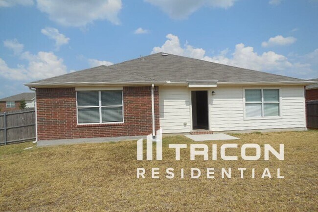 Building Photo - 704 River Run Dr