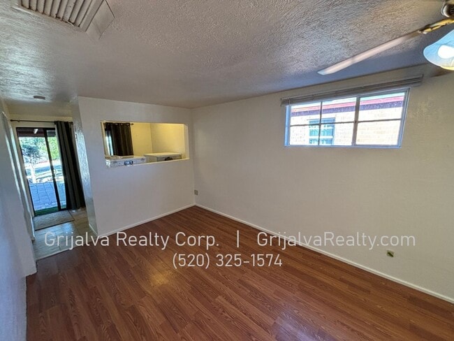 Building Photo - Cute 2 Bedroom House for Rent - Close to Reid Park  (22nd St/Tucson)