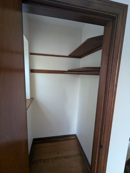 Building Photo - 6259 Eichelberger St