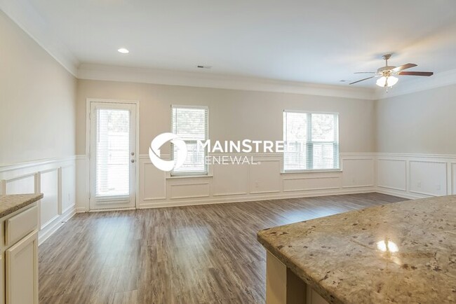 Building Photo - 560 Briar Ridge Cir
