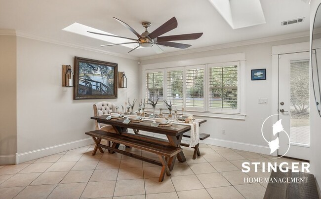 Building Photo - 150 Brickyard Point Rd S