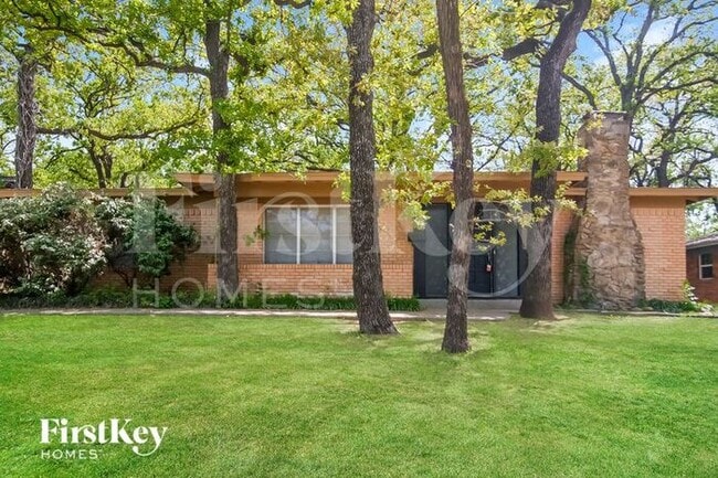 Building Photo - 6332 Norma St