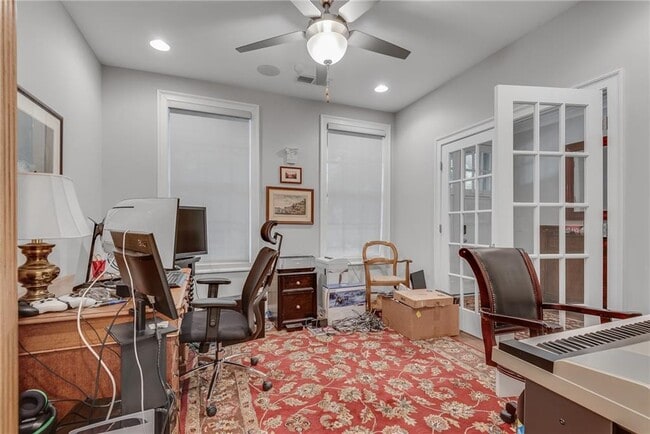 Building Photo - 345 Glen Iris Dr NE