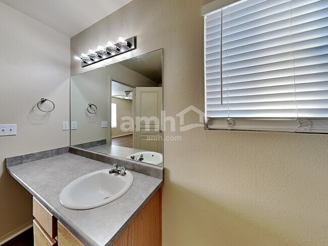 Building Photo - 2776 Willow Way