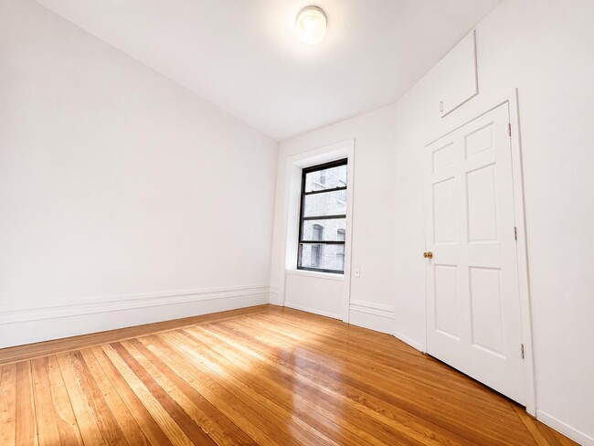Floorplan - 182 Claremont Avenue