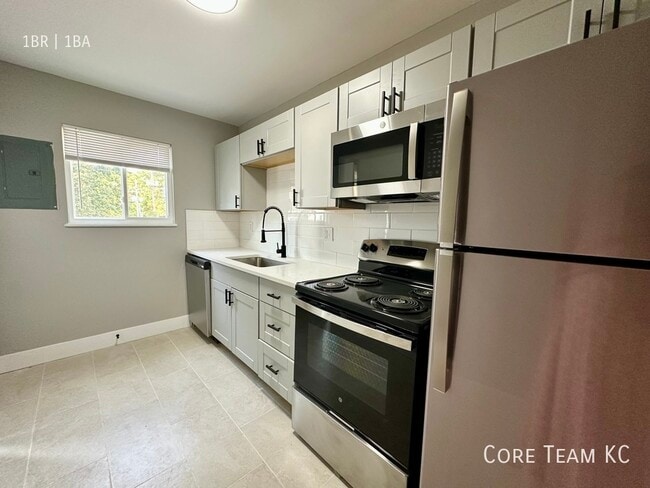 Building Photo - 2320 W 47th Ave