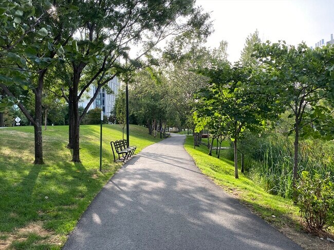 Building Photo - 1 Earhart St