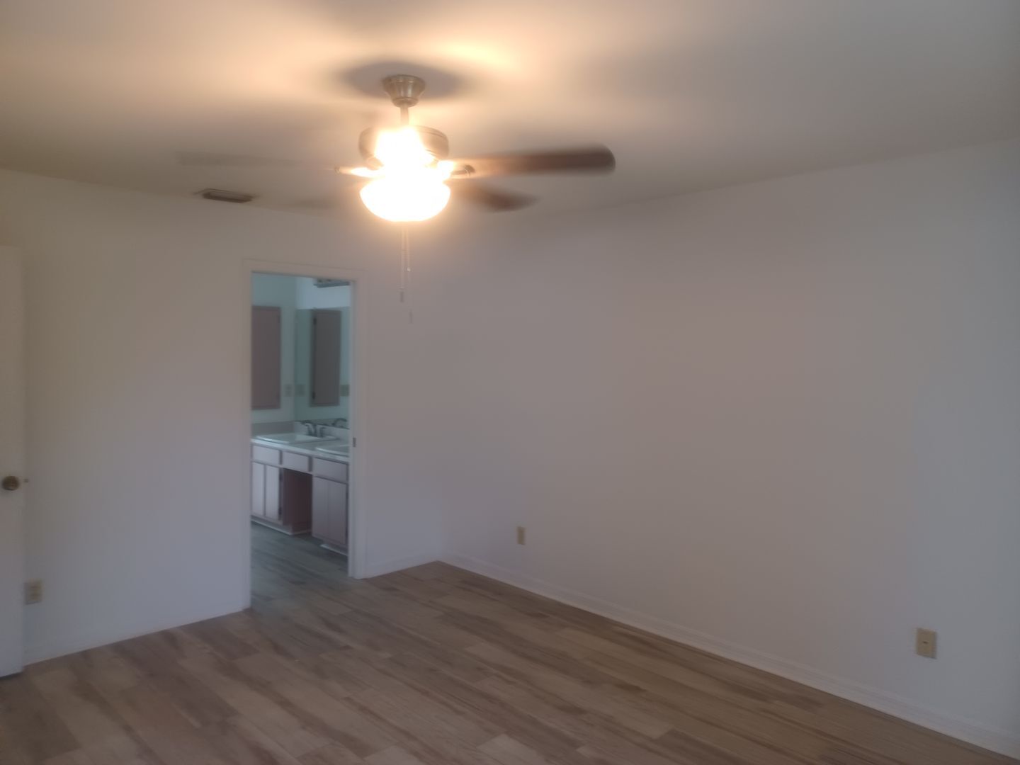 Building Photo - COMING SOON: Spacious Gulf Access 3 BR / 3 BA Home With a Large Screened Lanai for Entertaining &...