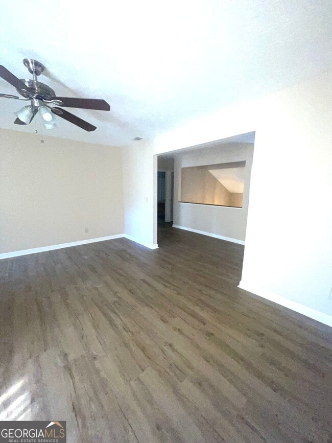 Building Photo - 2539 Oakridge Pl