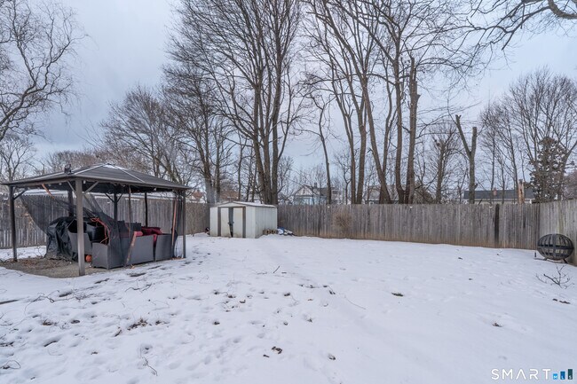 Building Photo - 22 Wilton Ave