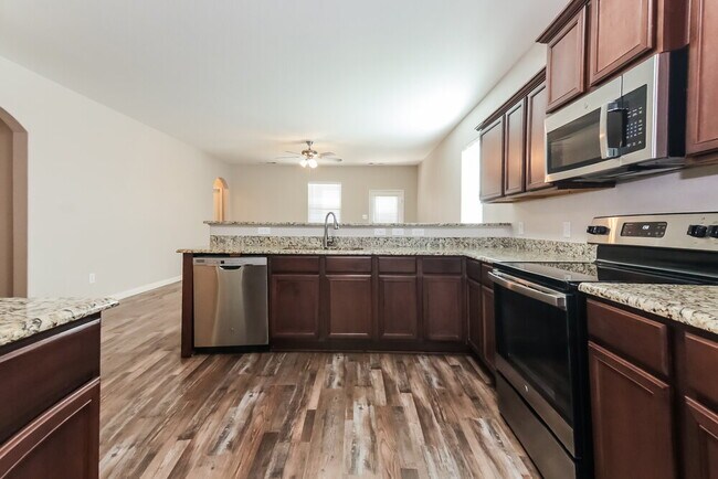 Building Photo - 341 Soap Tree Dr