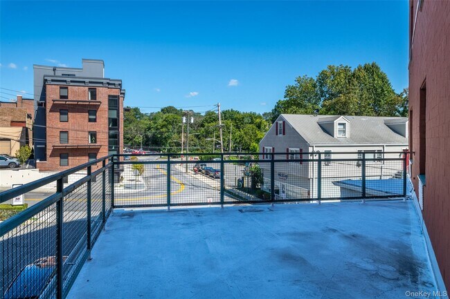 Building Photo - 123 Mamaroneck Ave