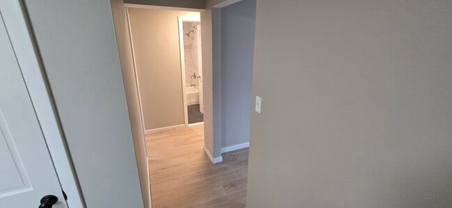 Building Photo - 895 Warrenville Rd