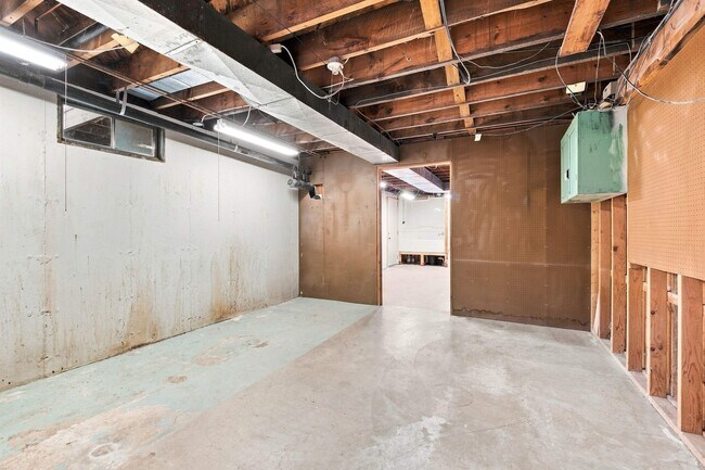 Building Photo - 44 Suncook Valley Rd