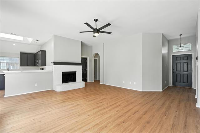Building Photo - 10405 Belfort Dr