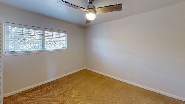 Building Photo - Charming 3 bedroom, 1-bathroom home in San...