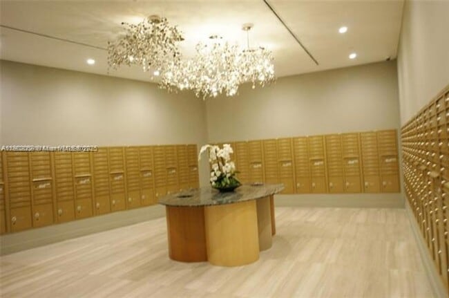 Building Photo - 488 NE 18th St