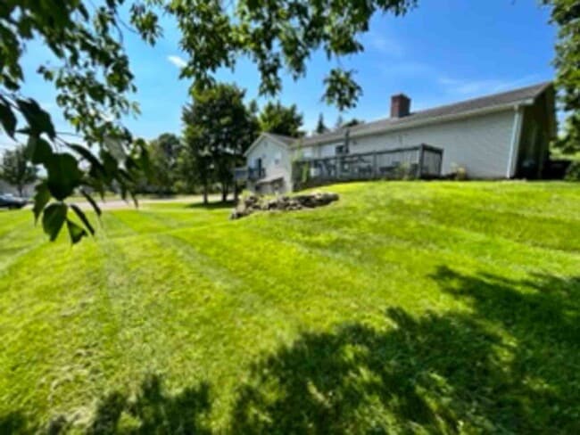 Building Photo - Spacious 3-Bedroom Apartment Near UVM with Private Entrance & Parking