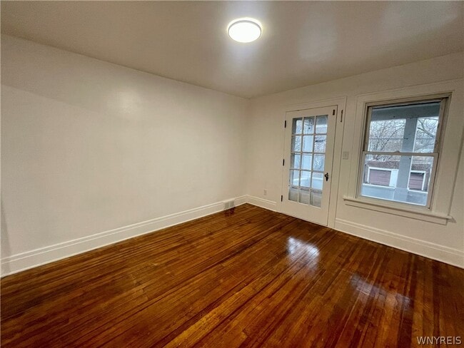 Building Photo - 434 23rd St