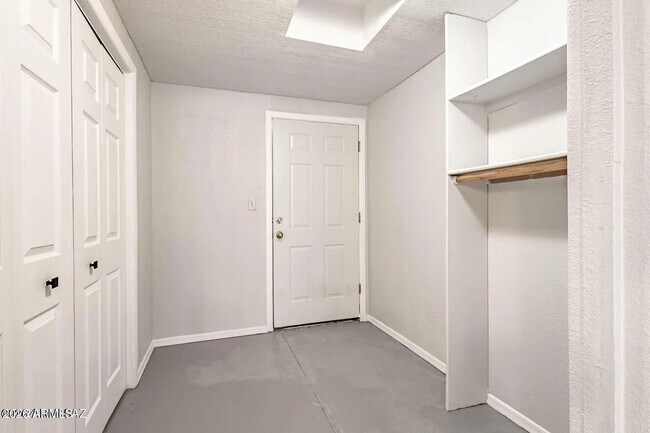 Building Photo - 3722 S Bellingham Pl