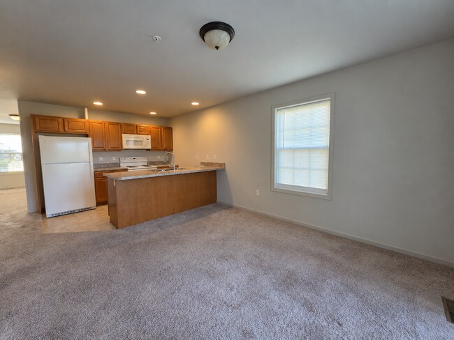 Building Photo - 172 Randolph Dr