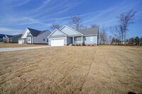 Building Photo - Open Floor Plan Home in Lyman/District 1 S...