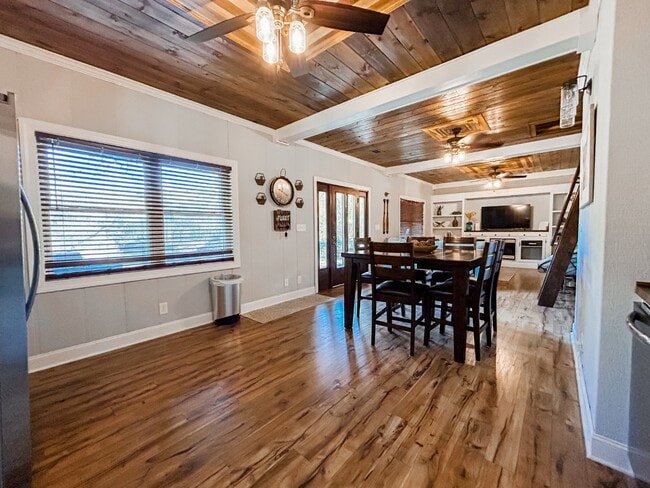 Building Photo - 56 Big Eddy Trl