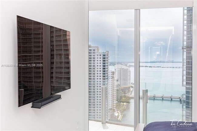 Building Photo - 300 Biscayne Blvd Way