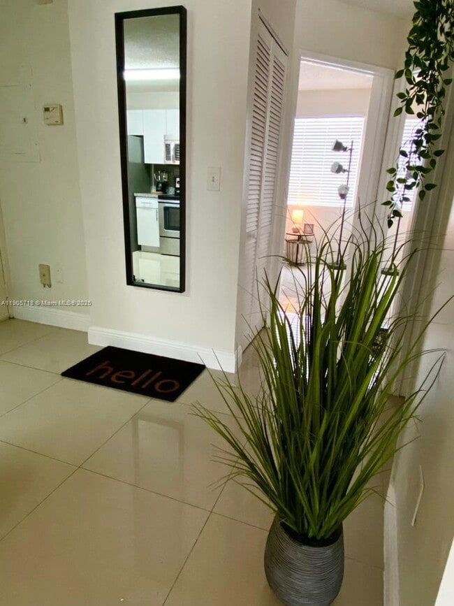 Building Photo - 12533 NW 11th Way