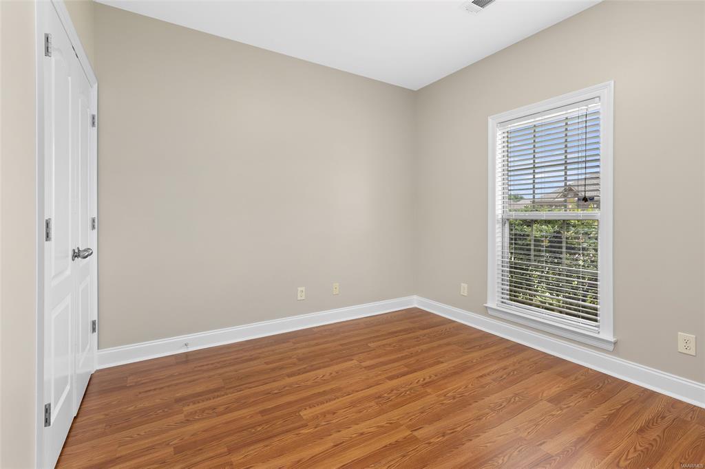 Building Photo - 9729 Helmsley Cir