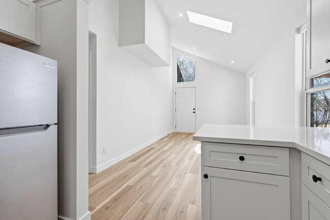 Building Photo - $1,740.95, 2- Beds - 1 Bath, Condo in Wheat Ridge with Washer and Dryer