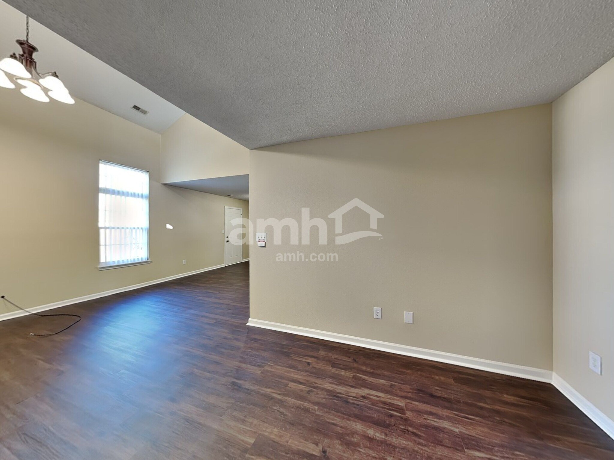 Building Photo - 360 Harts Ford Way