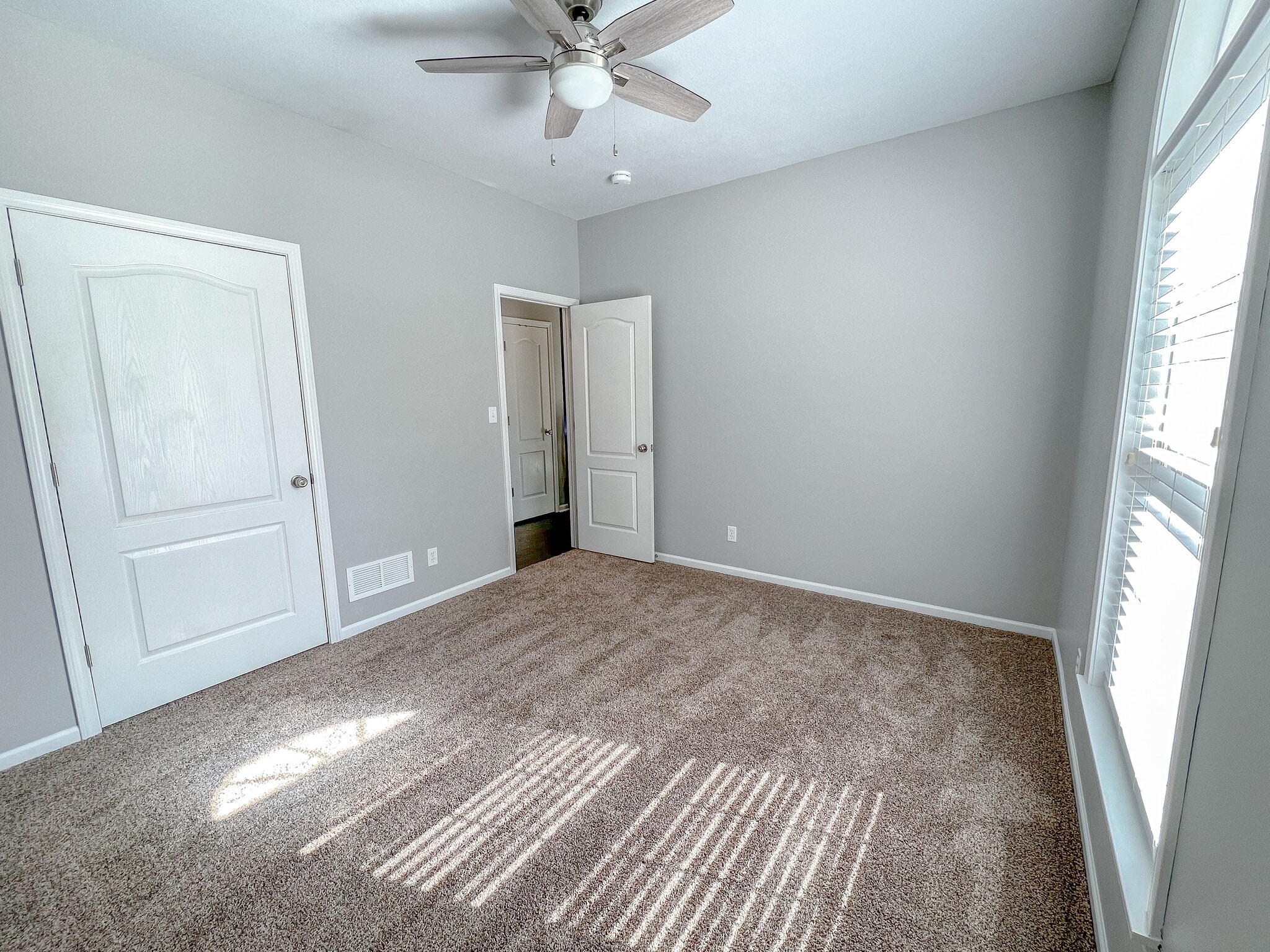 Bedroom #2: South-facing - 4001 W Baywood Dr