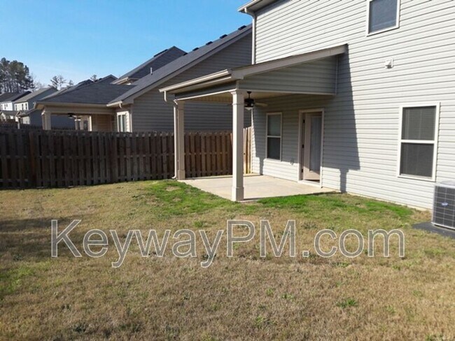 Building Photo - 830 Erika Ln