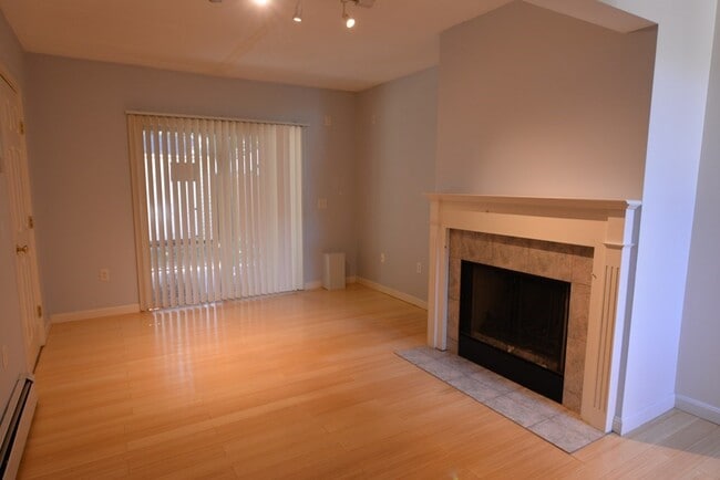 Building Photo - 55 Arrowwood Dr