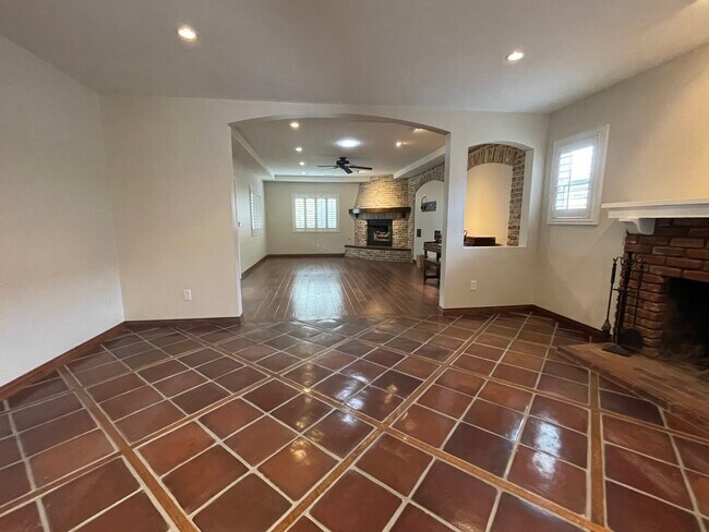 Building Photo - 17761 Quintana Ln