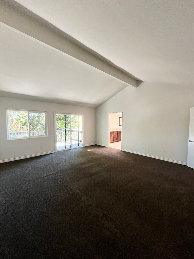 Building Photo - 4925 Regla Ct