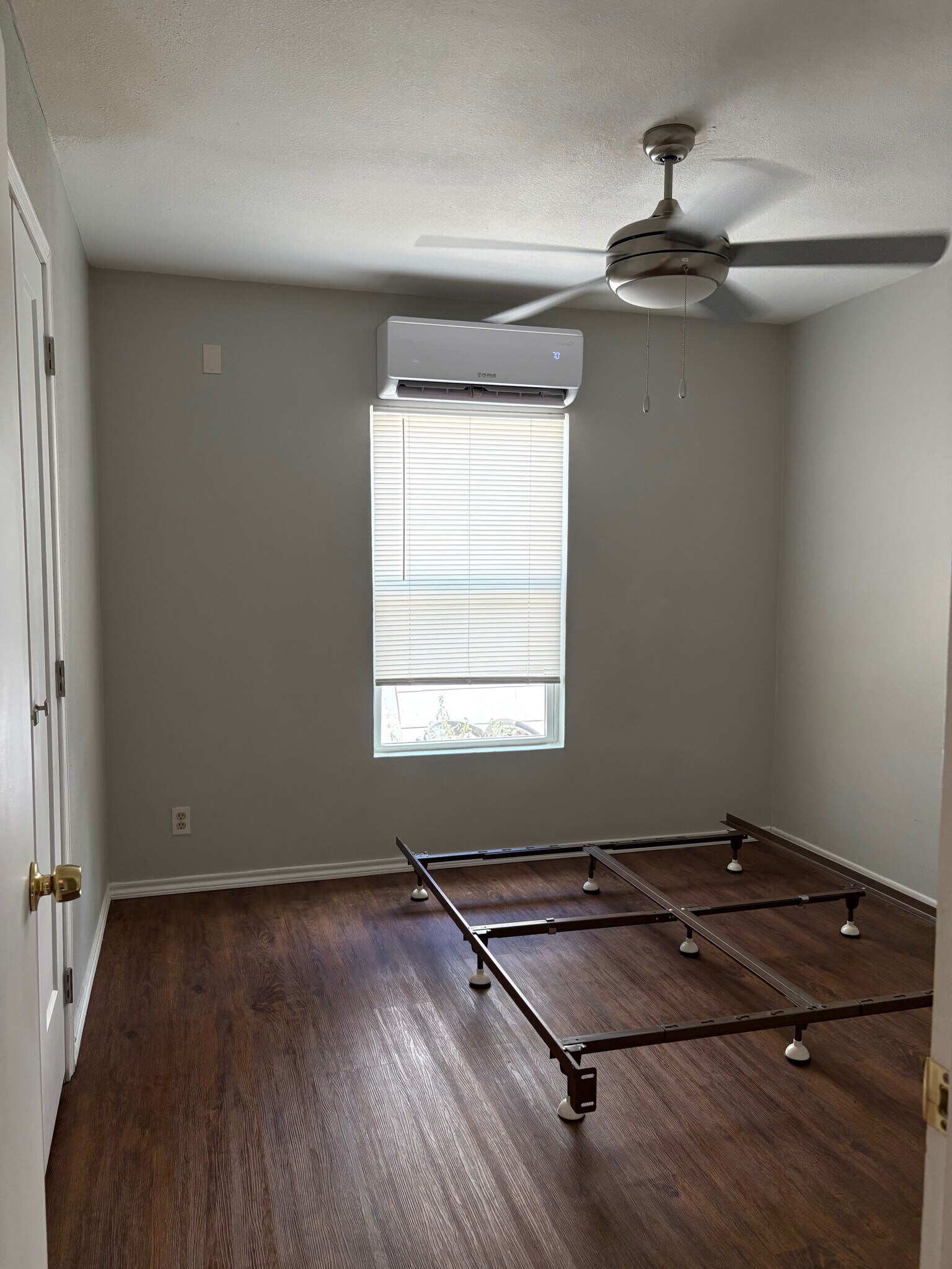 Building Photo - Room in Single Family Home on Congress Ave