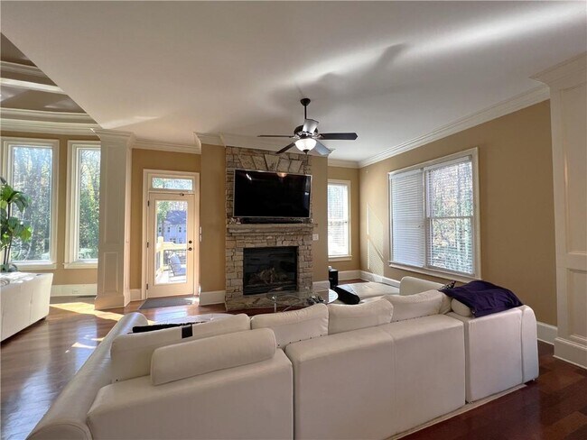 Building Photo - 2210 Bryant Pl Ct