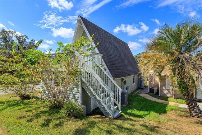 Building Photo - HH123