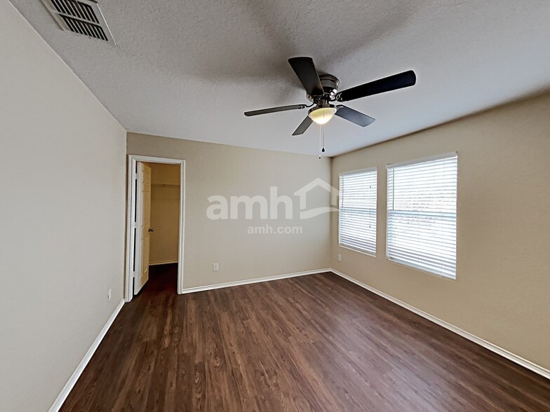 Building Photo - 12322 Mountain Pne