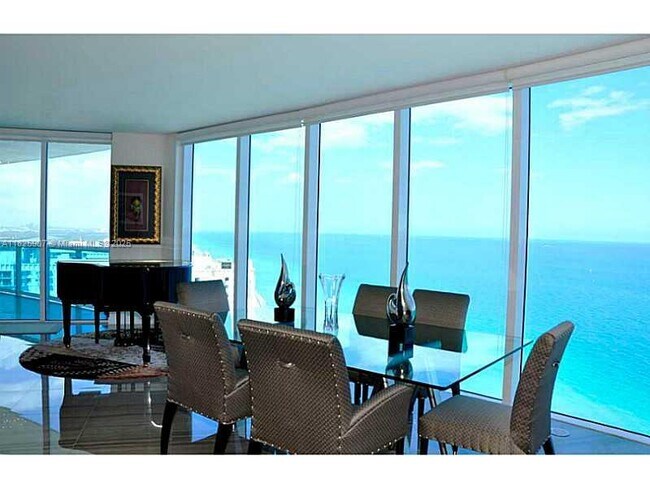Building Photo - 2711 S Ocean Dr