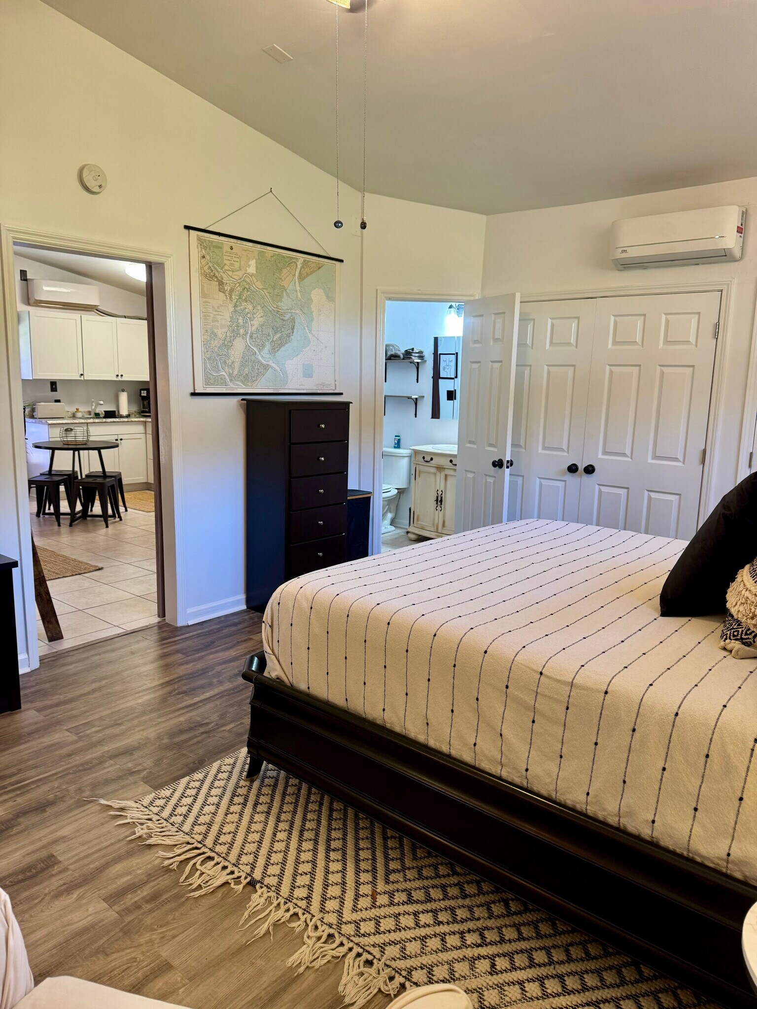 Building Photo - 3 Lang St