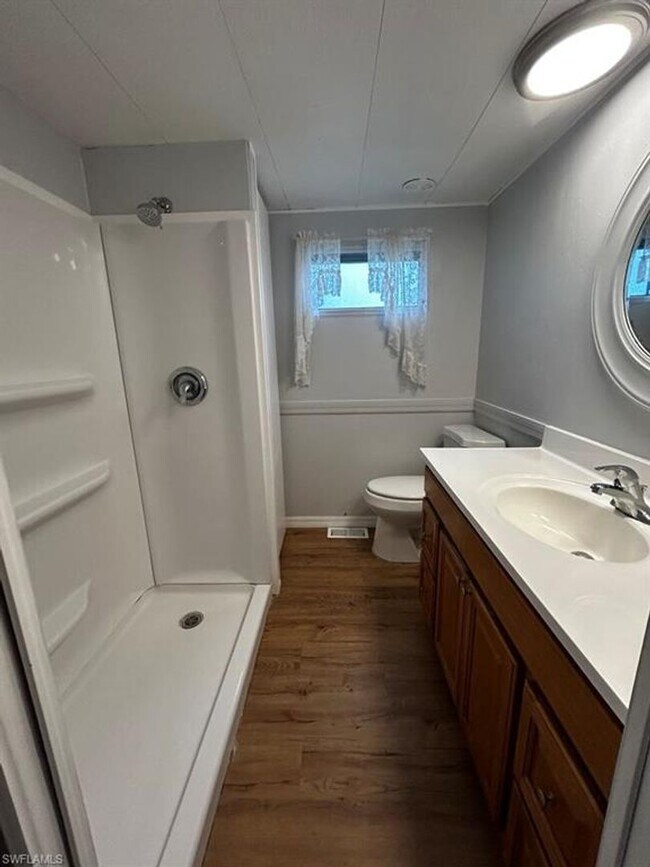 Building Photo - **FIRST MONTHS RENT FREE** 2 Bedroom Mobile home with Spacious yard!
