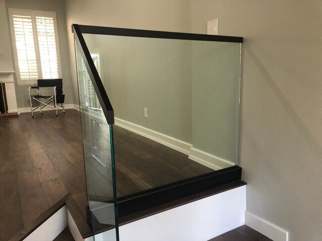 Glass entry - 20950 Oxnard St